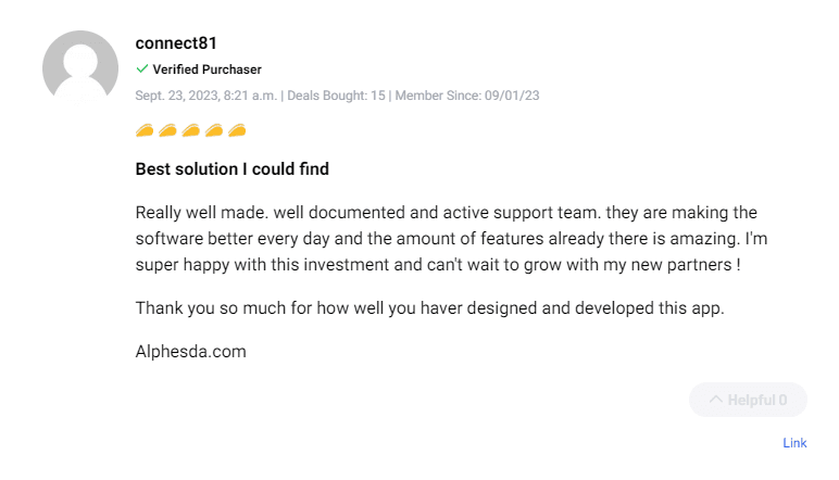 User testimonial praising the AI-powered customer support features