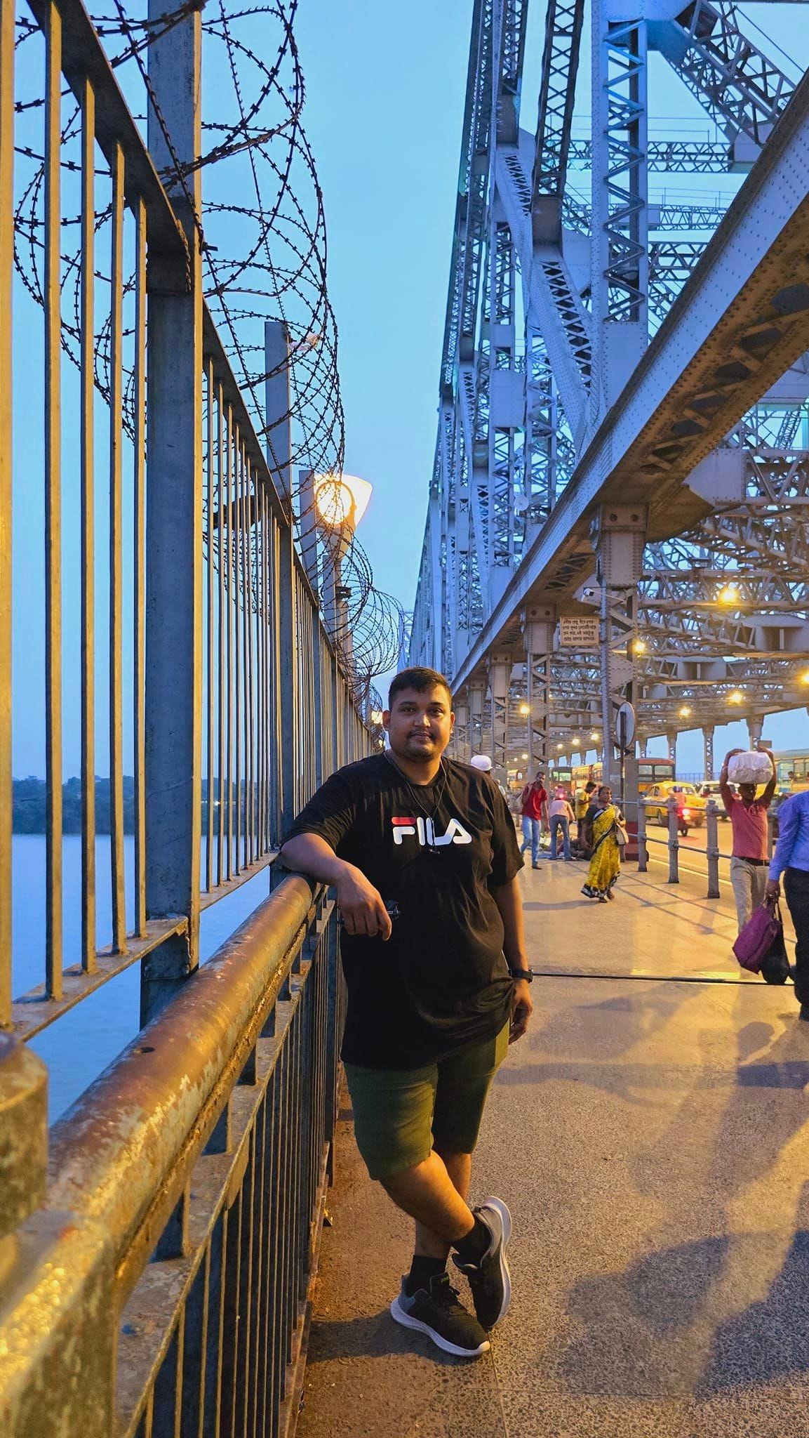 Iconic steel cantilever bridge spanning the Hooghly River in Kolkata